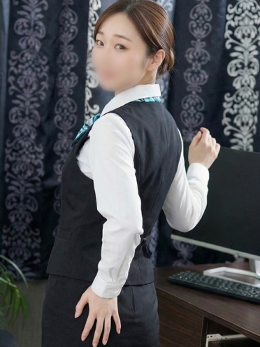広島市中区薬研堀のヘルス AGORA（アゴラ）早朝6：00オープン!!厳選美人OLが連日多数出勤!!　りょうOLさんの画像2