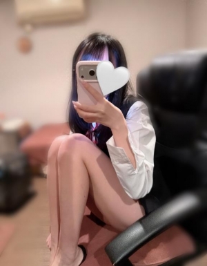 広島市中区薬研堀のヘルス AGORA（アゴラ）早朝6：00オープン!!厳選美人OLが連日多数出勤!!の写メ日記　なんか…恥ずかしい座り方してた?画像