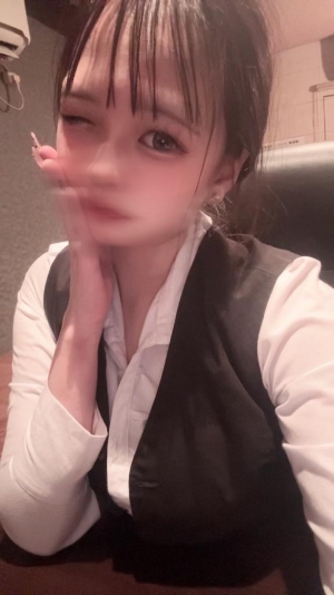 広島市中区薬研堀のヘルス AGORA（アゴラ）早朝6：00オープン!!厳選美人OLが連日多数出勤!!の写メ日記　照れちゃう?画像